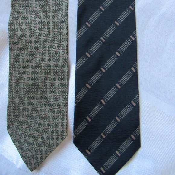 Lot of 2 , Giorgio Armani ties, 100%silk, made in Italy - Picture 1 of 9